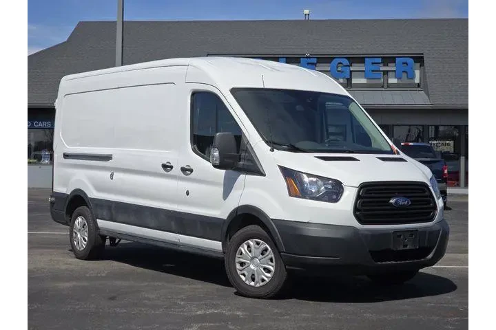 $21952 : Ford Transit 2019 250 3dr LW image 2