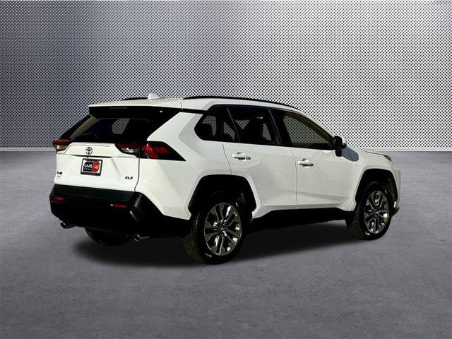 $26411 : 2019 RAV4 XLE Premium image 8