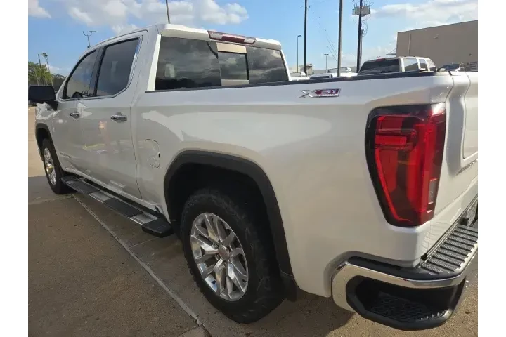 $33961 : GMC Sierra 1500 2021 4x4 SLT image 2