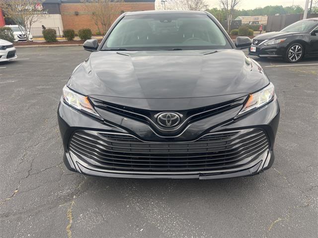 $15990 : PRE-OWNED 2018 TOYOTA CAMRY L image 2