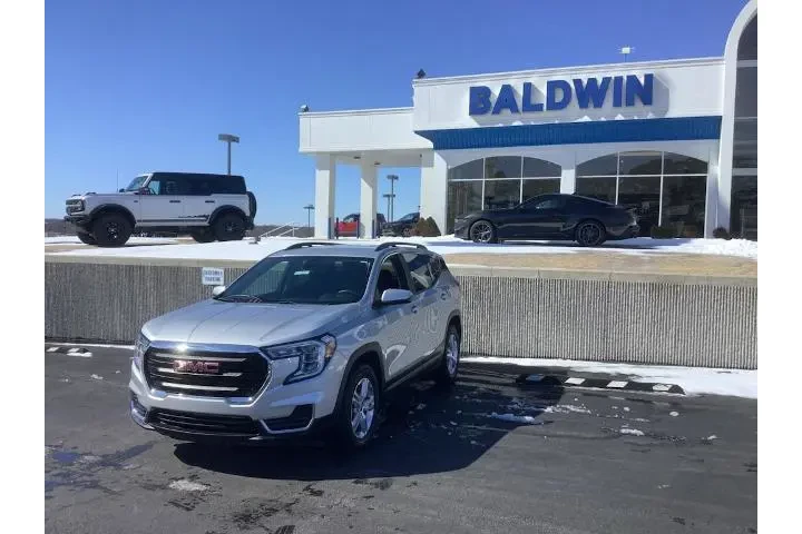 $21950 : GMC Terrain 2022 AWD SLE 4dr image 3