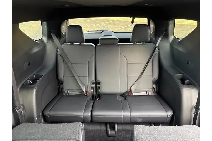 $39499 : Chevrolet Traverse 2025 4X4 image 6