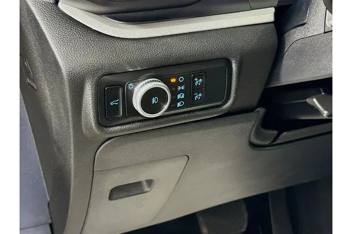 $33750 : Ford Explorer 2023 AWD XLT 4 image 10