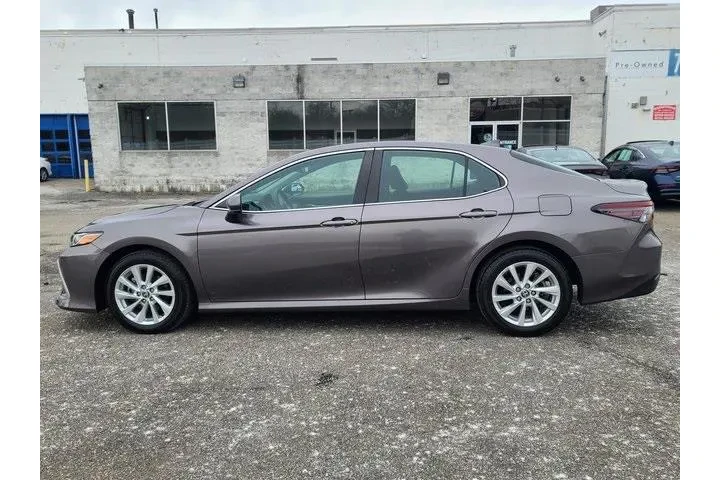 $25672 : Toyota Camry 2023 AWD LE 4dr image 2