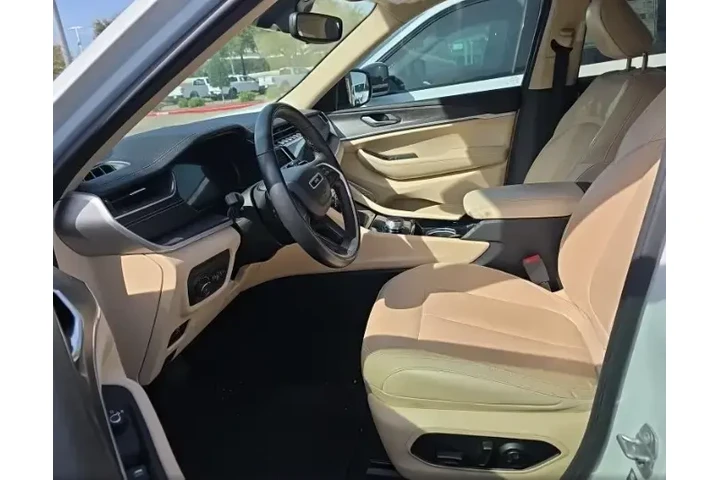 $28798 : Jeep Grand Cherokee 2022 4x2 image 3