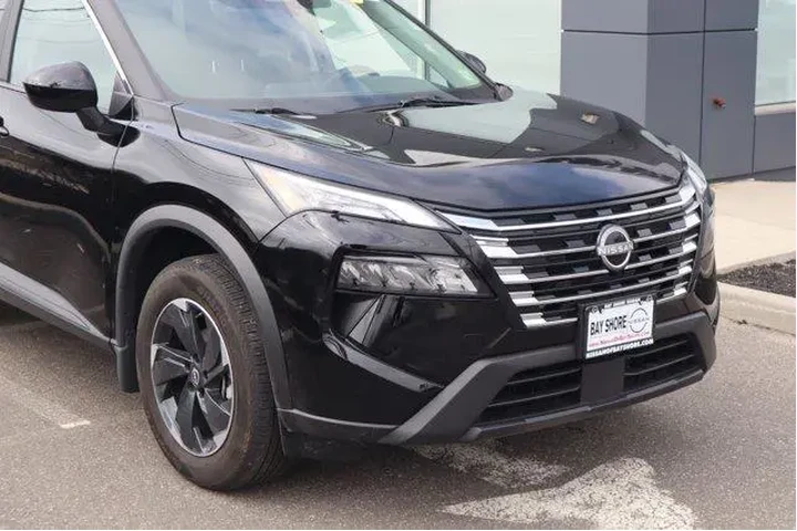 $23336 : Nissan Rogue 2025 AWD SV 4dr image 4