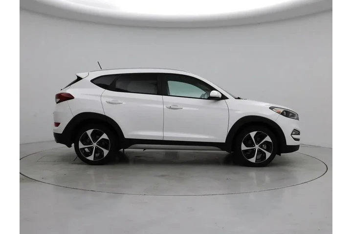 $14998 : Hyundai TUCSON 2017 Sport 4d image 7