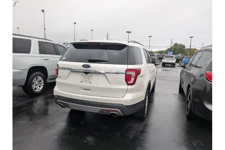 $14995 : Ford Explorer 2016 XLT 4dr S image 5