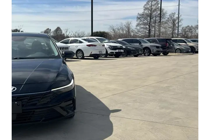 $20999 : Hyundai ELANTRA 2025 Limited image 3