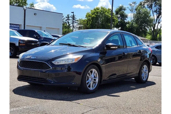 $9952 : 2017 Focus SE image 7