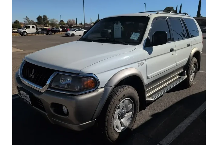 $9995 : Mitsubishi Montero Sport 200 image 1