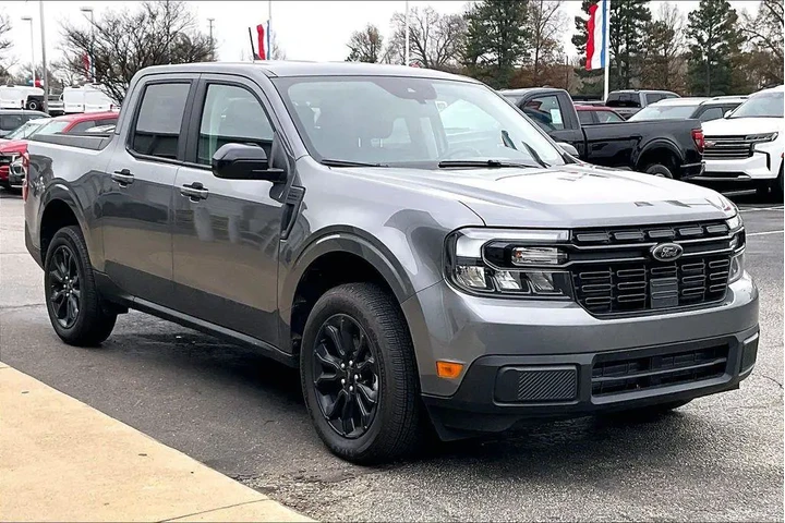 $32691 : Ford Maverick 2024 Lariat 4d image 1