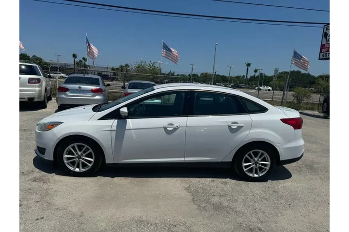 $5897 : 2017 Focus SE image 9