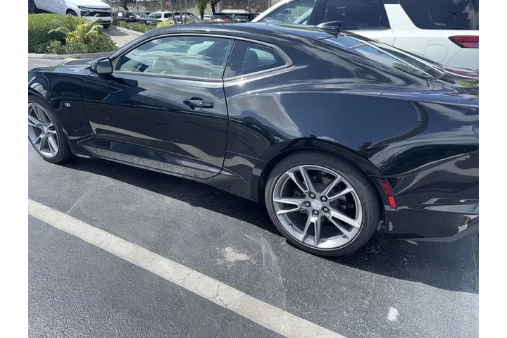 $23995 : Chevrolet Camaro 2021 LS 2dr image 3