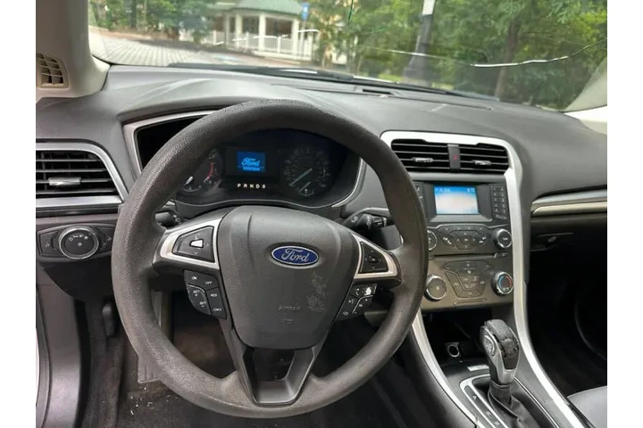 $4000 : 2013 Fusion S image 4
