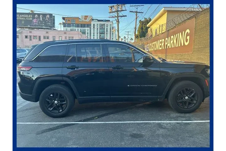$29216 : Jeep Grand Cherokee 2023 4x2 image 6