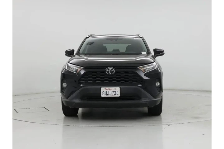 $27998 : Toyota RAV4 2020 AWD XLE Pre image 5
