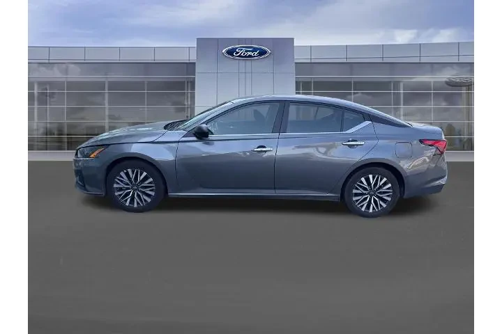 $20240 : Nissan Altima 2024 2.5 SV 4d image 6