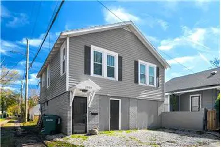 $1700 : Rental property with 2 bedro image 2