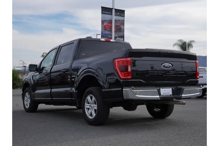 $28752 : Ford F-150 2023 4x2 XL 4dr S image 7