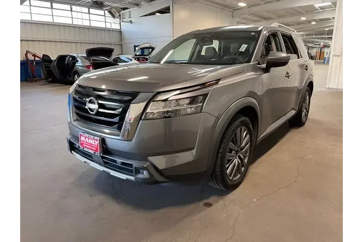 $26990 : Nissan Pathfinder 2022 AWD S image 7