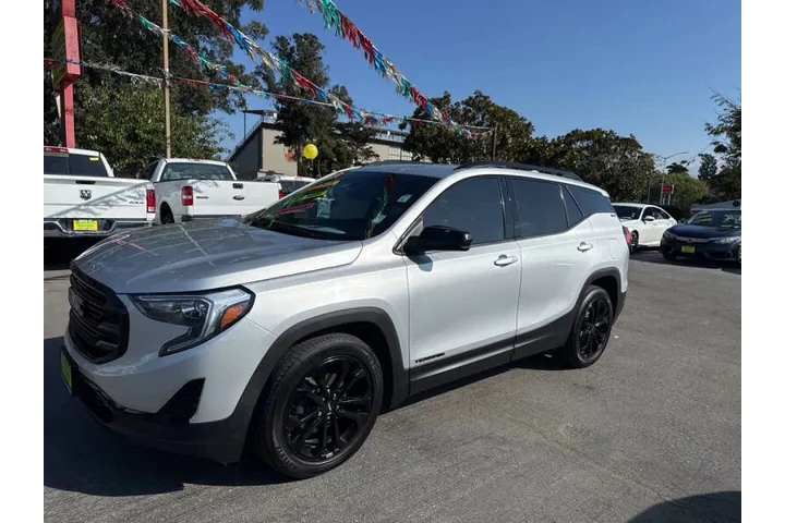 $20999 : 2020 GMC Terrain SLE image 1