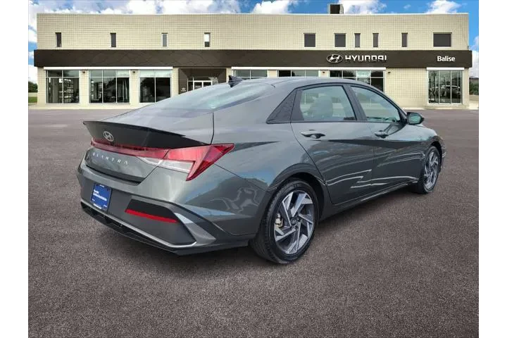 $18477 : Hyundai ELANTRA 2025 SEL Spo image 3