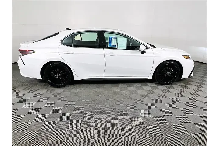 $32900 : Toyota Camry 2024 XSE V6 4dr image 8