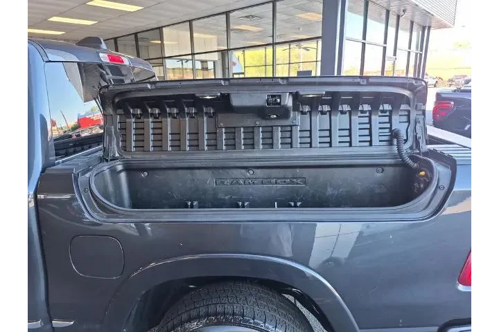 $28988 : Ram 1500 2019 4x4 Limited 4d image 8