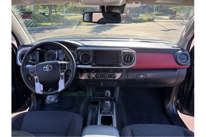 $35989 : Gold Certified2022 Tacoma SR5 image 4