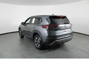 $19557 : Nissan Rogue 2023 SV 4dr Cro thumbnail