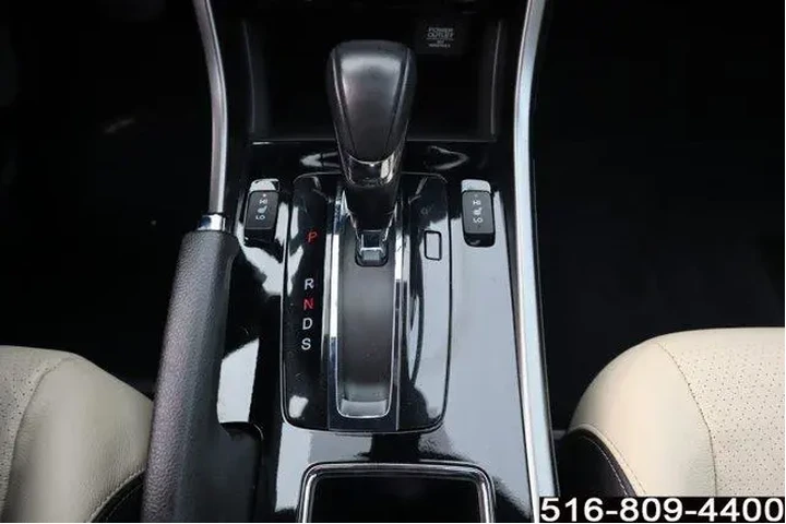 $18447 : Honda Accord 2017 Touring 2d image 8