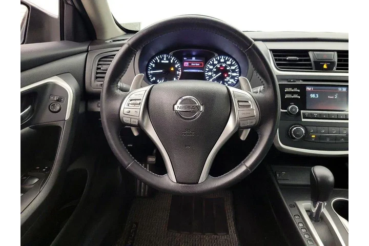$11998 : Nissan Altima 2017 2.5 SR 4d image 10