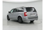 $18998 : Chrysler Town and Country 20 thumbnail