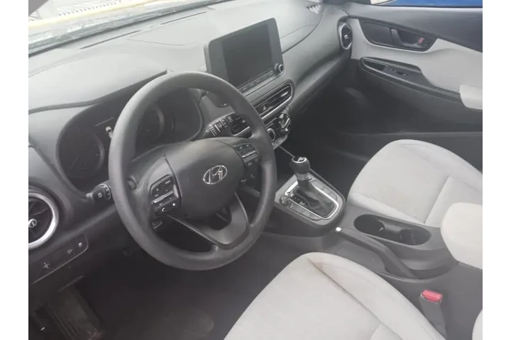$13800 : 2022 Kona SEL image 9