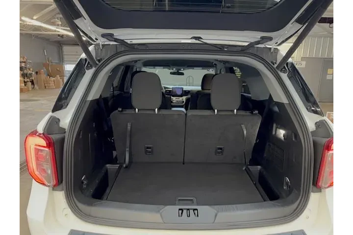 $36990 : Ford Explorer 2024 AWD XLT 4 image 9