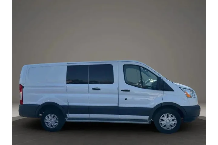 $10200 : 2018 Transit 250 image 9