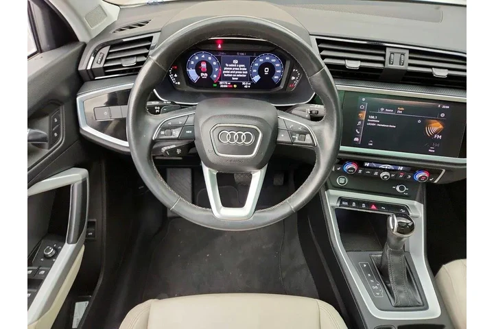 $24998 : Audi Q3 2021 AWD quattro S l image 10