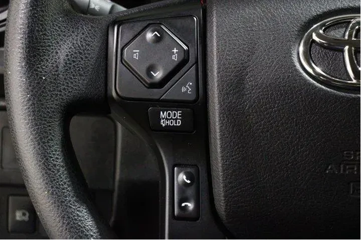 $25998 : Toyota Tacoma 2022 4x2 SR 4d image 9