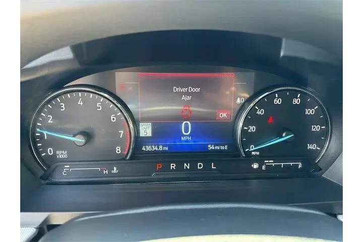 $27800 : Ford Explorer 2022 AWD XLT 4 image 7