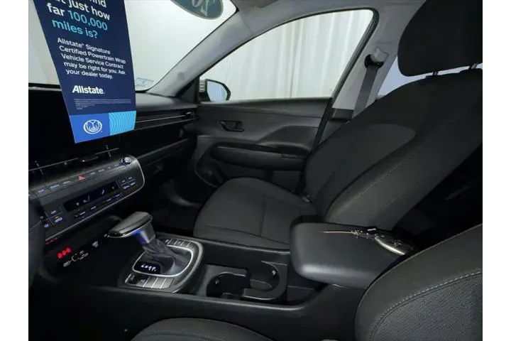 $23995 : Hyundai KONA 2024 AWD SEL 4d image 8