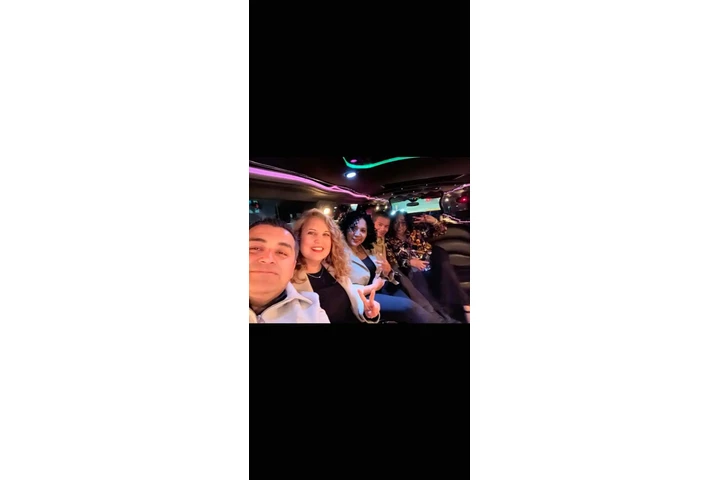 E&M Limousine Services LLC image 9