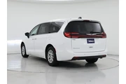 $29998 : Chrysler Pacifica 2024 Touri thumbnail
