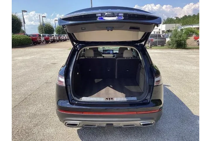 $27342 : Lincoln Nautilus 2021 AWD Re image 9