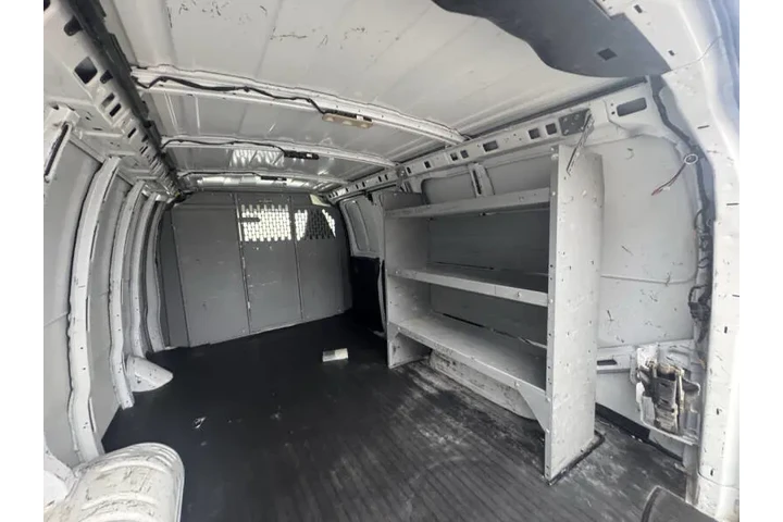 $9999 : 2019 Express 2500 image 9