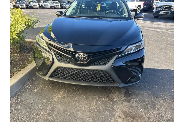 $15400 : Toyota Camry 2019 SE 4dr Sed image 2