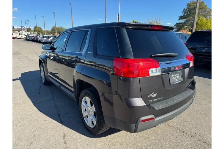 2013 GMC Terrain AWD 4dr SLE image 4