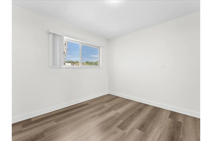 $1100 : Elegante 1BR con parking LA image 1