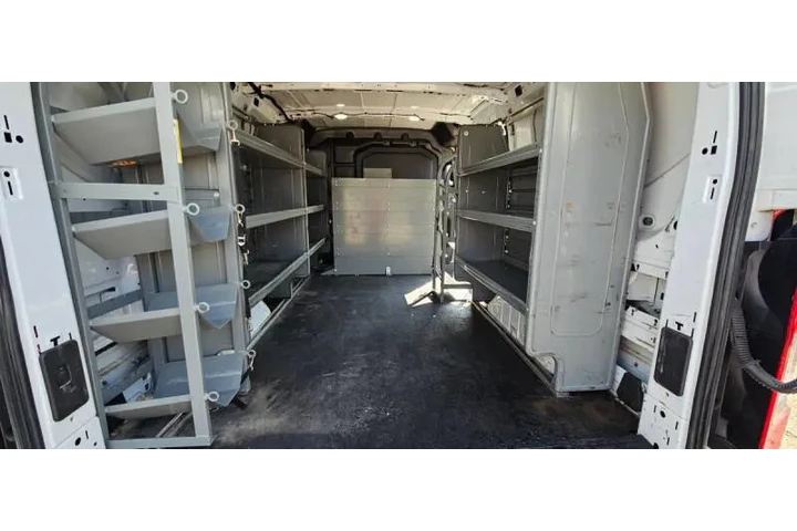 $17990 : 2019 Transit 250 image 10