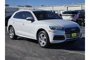 $16793 : Audi Q5 2019 AWD quattro Pre thumbnail